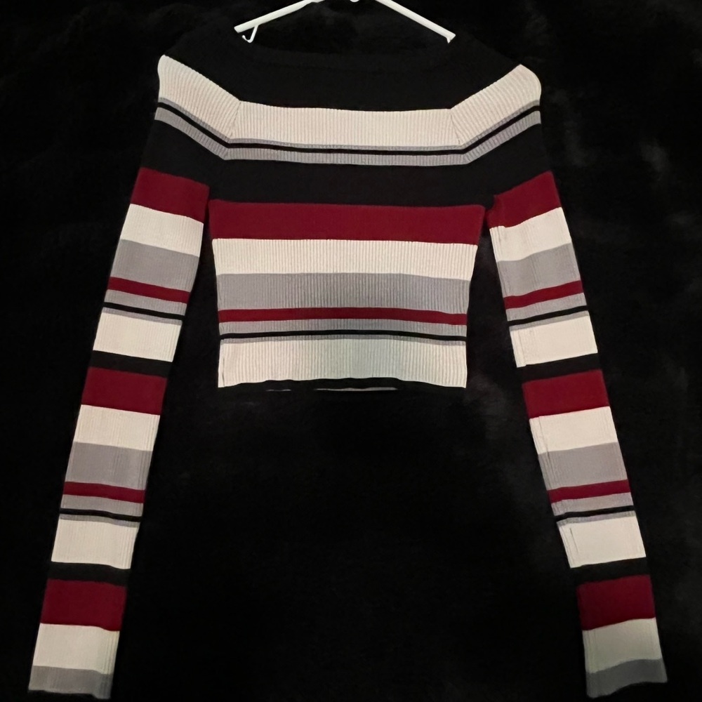 Active USA Black and Cream Ribbed Sweater